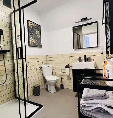 Aparthotel Katedralna 3*