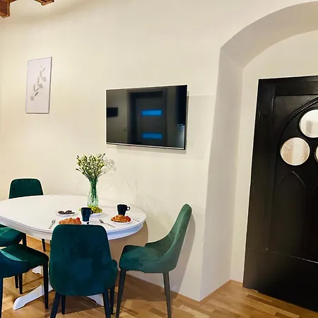 Aparthotel Katedralna