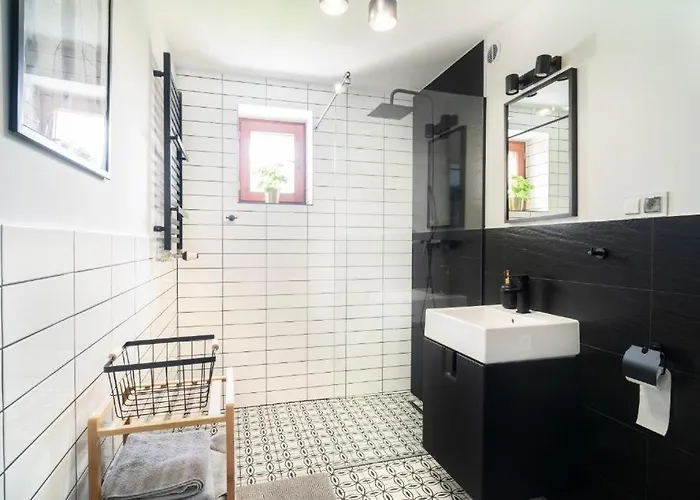 Aparthotel Katedralna 3*