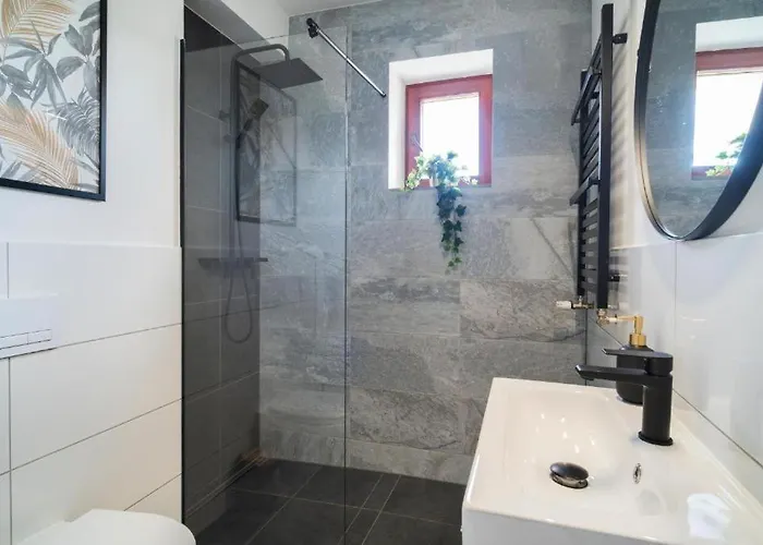 Katedralna Aparthotel 3*