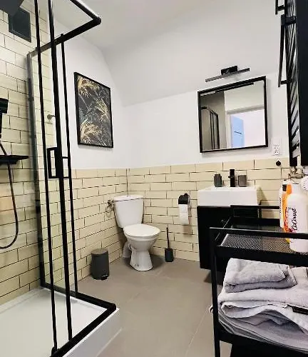 Aparthotel Katedralna 3*